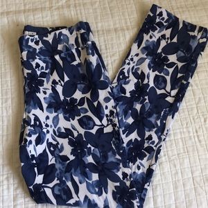 NWOT Abstract Stretchy Pants
